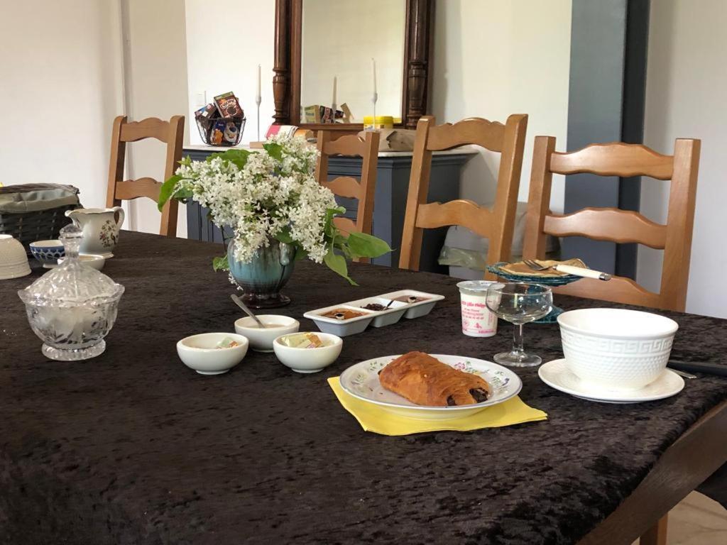 Bed and Breakfast La Demeure D'Othe Sormery Екстер'єр фото